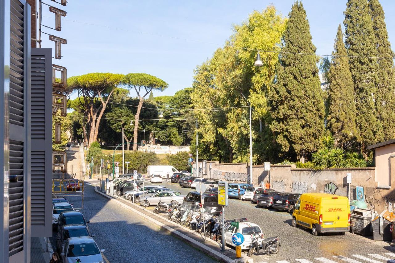 Colosseum Holidays - San Giovanni In Laterano Рим Екстер'єр фото